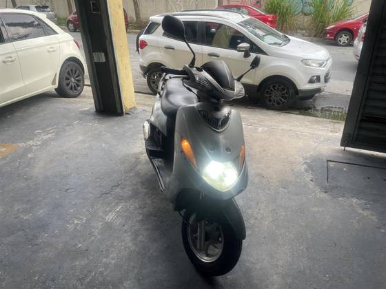 SUZUKI BURGMAN 125 AUTOMATIC SUZUKI BURGMAN 125 AUTOMATIC